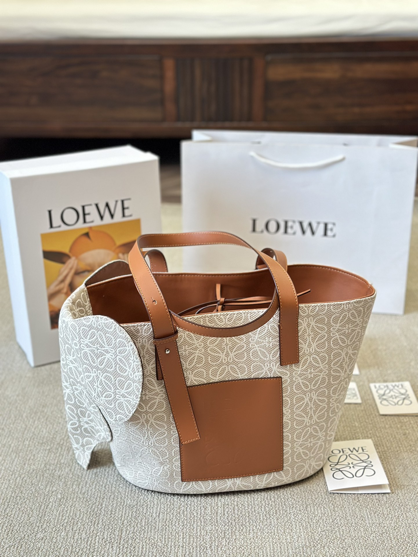 LOEWE 83